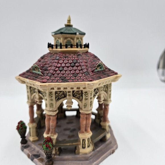 Lemax Village Collection Gilded Gazebo 53532 Table Accent 2005 FLAW - Picture 4 of 7